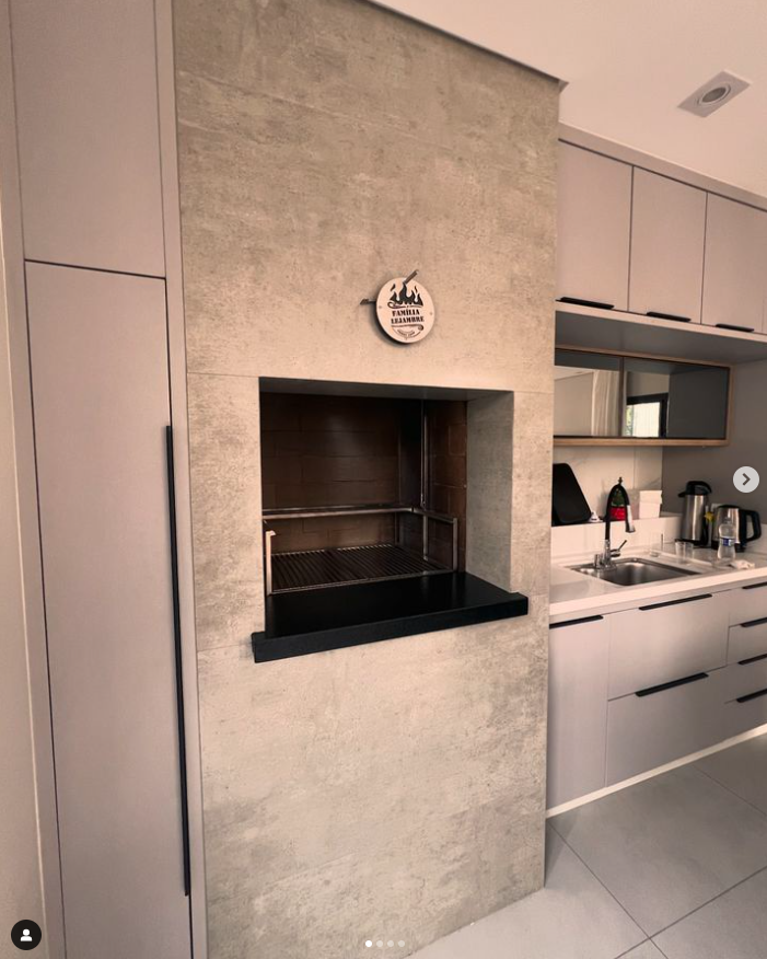 Cliente satisfeito com sua nova grelha